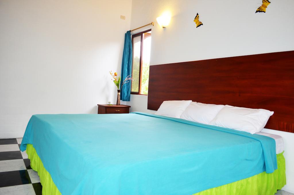 Piedras Blancas Lodge Puerto Ayora  Eksteriør bilde
